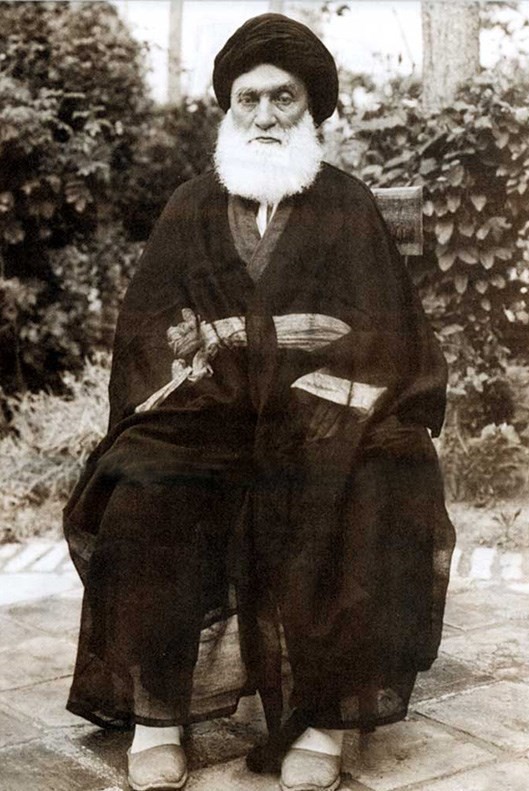 Grand Ayatollah Sayyid Hossein Boroujerdi (d. 1961) was one
of the leading Shi’a scholars of the mid-twentieth century. His
enthusiastic support for Islamic intra-faith dialogue, along
with his Sunni colleagues at al-Azhar in Egypt, launched the
project of taqrib and a flourishing of high-level scholarly exchange between Muslim scholars.
